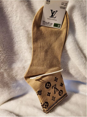 🧦💫 Soft neutrals Beige and Brown socks with a sparkle twist women sz 7-9